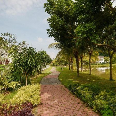 The Heaven In Sunway Ipoh Villa Exterior photo